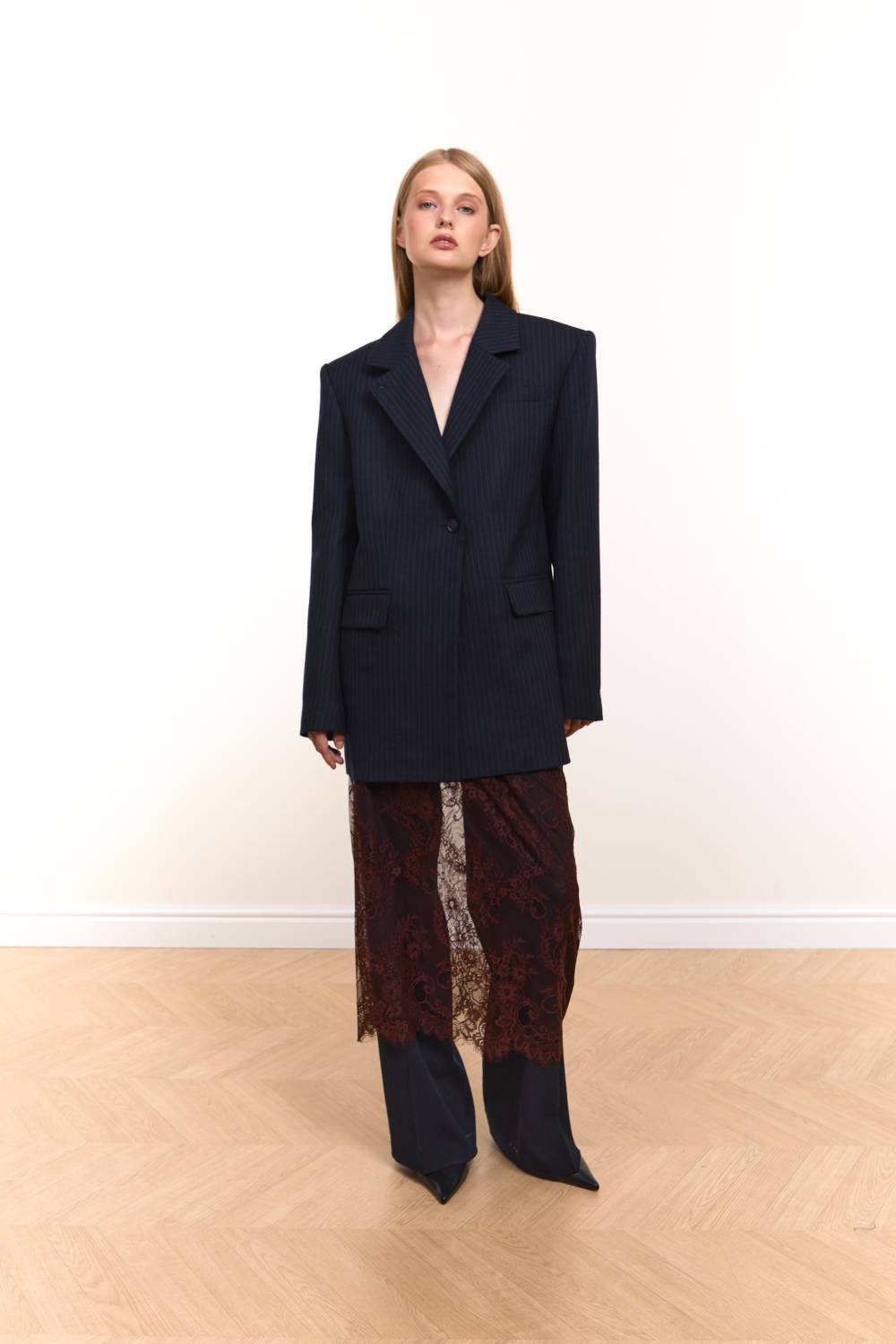 Straight-Leg Trousers in dark navy9