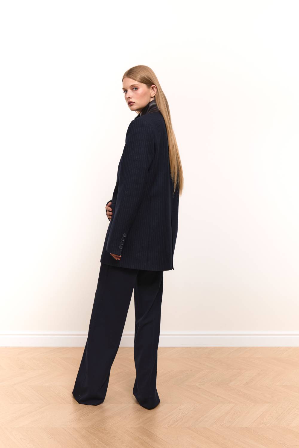 Leather-Collar Blazer8