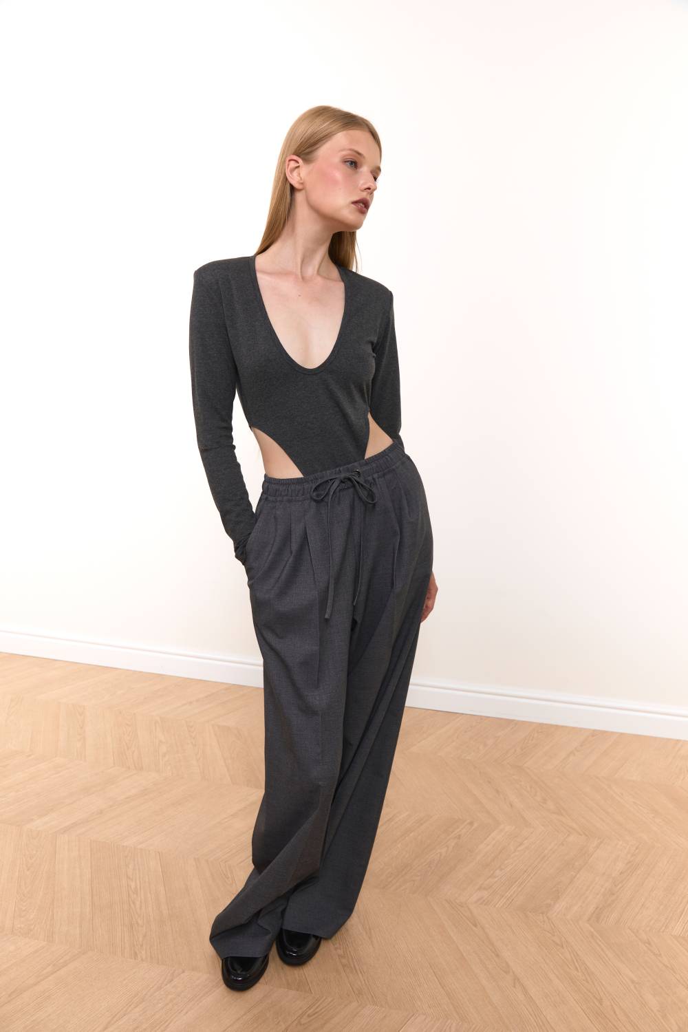 Elasticated Waist Palazzo Trousers3