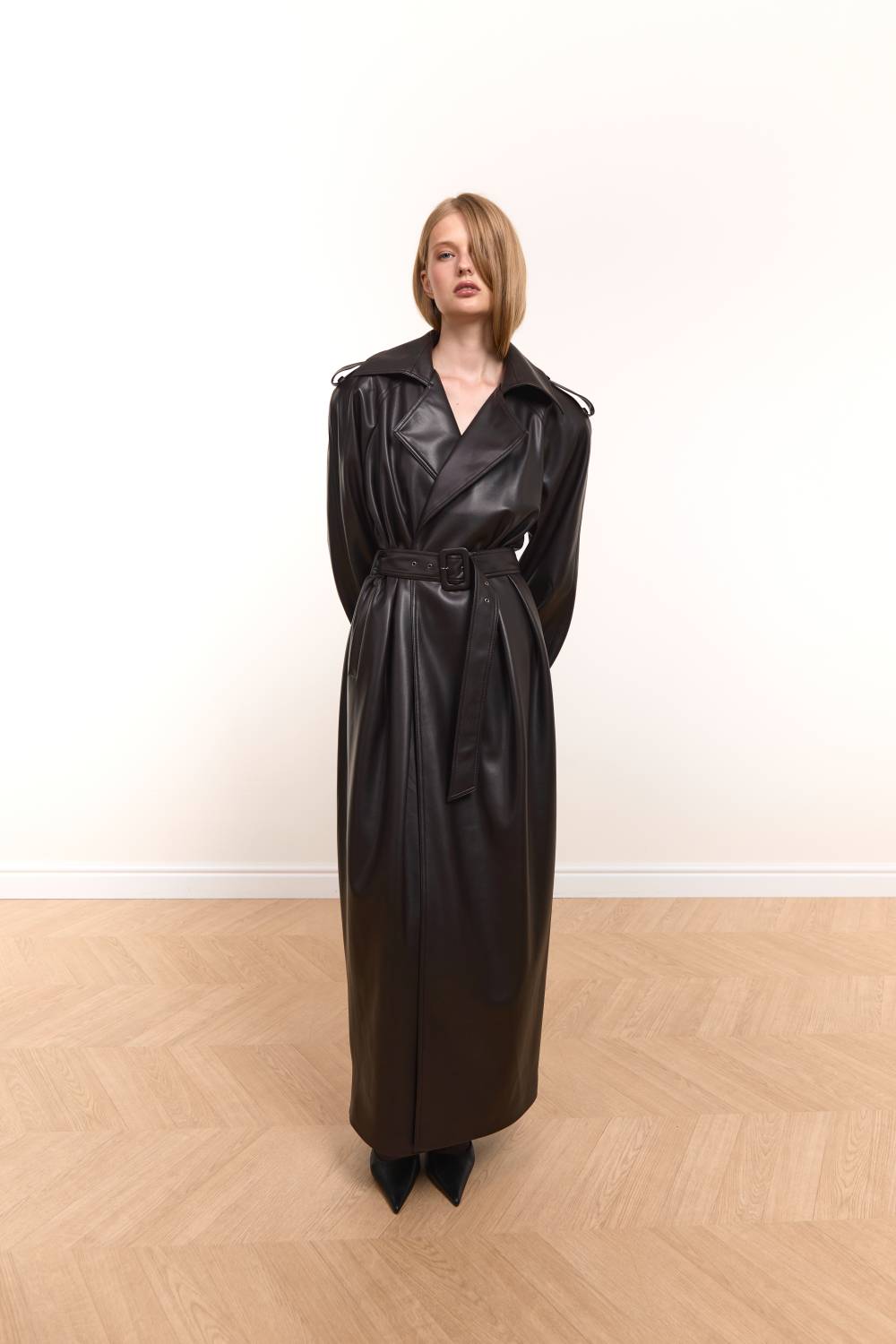 Faux-Leather Maxi Trench Coat3