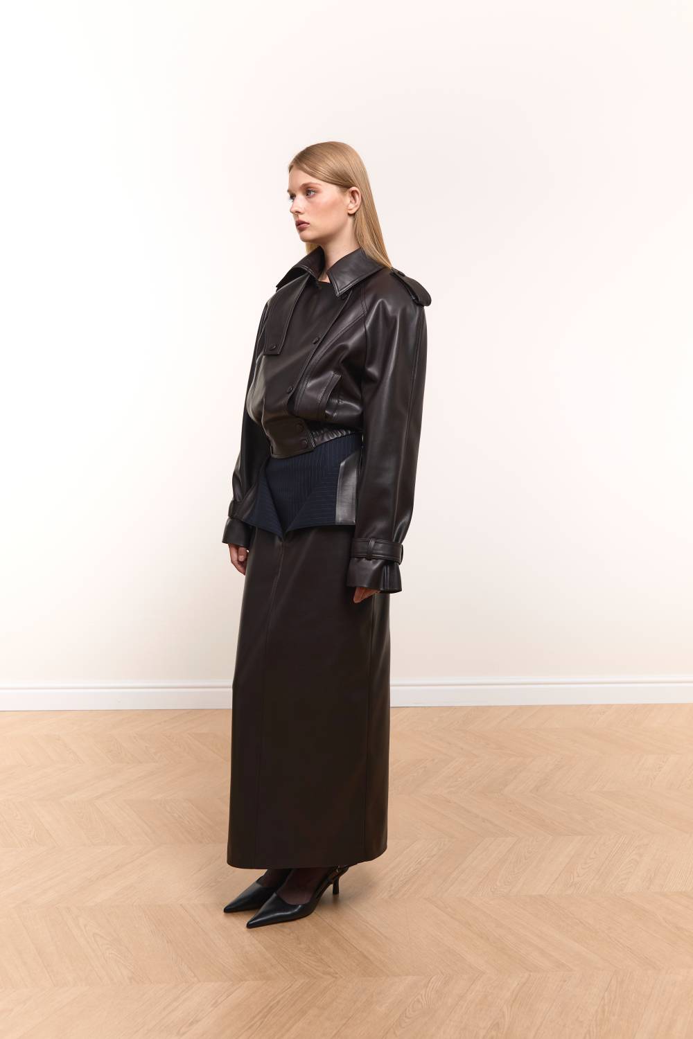 Midi Skirt with Contrast Inset12