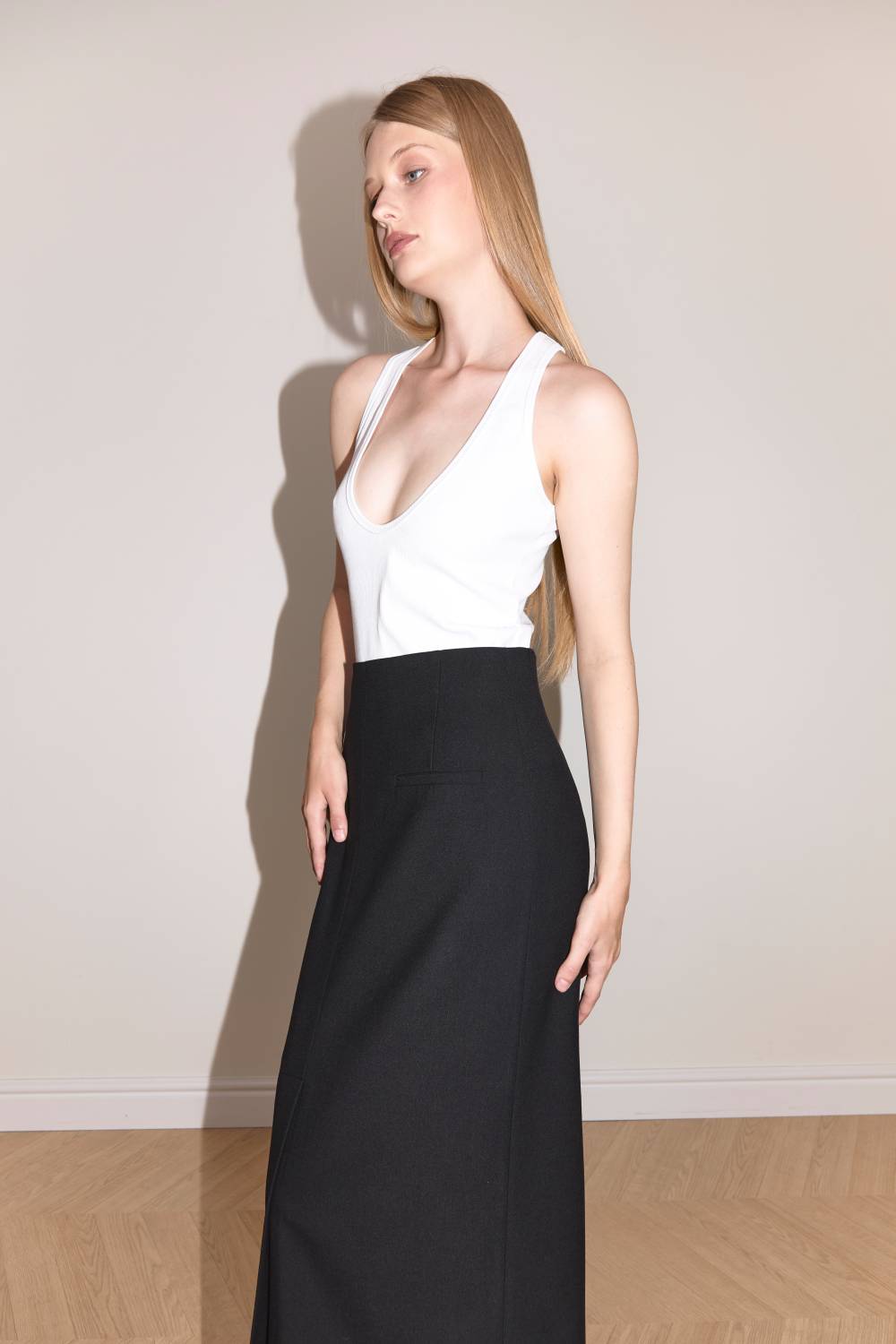 Pocket Midi Skirt in Black2