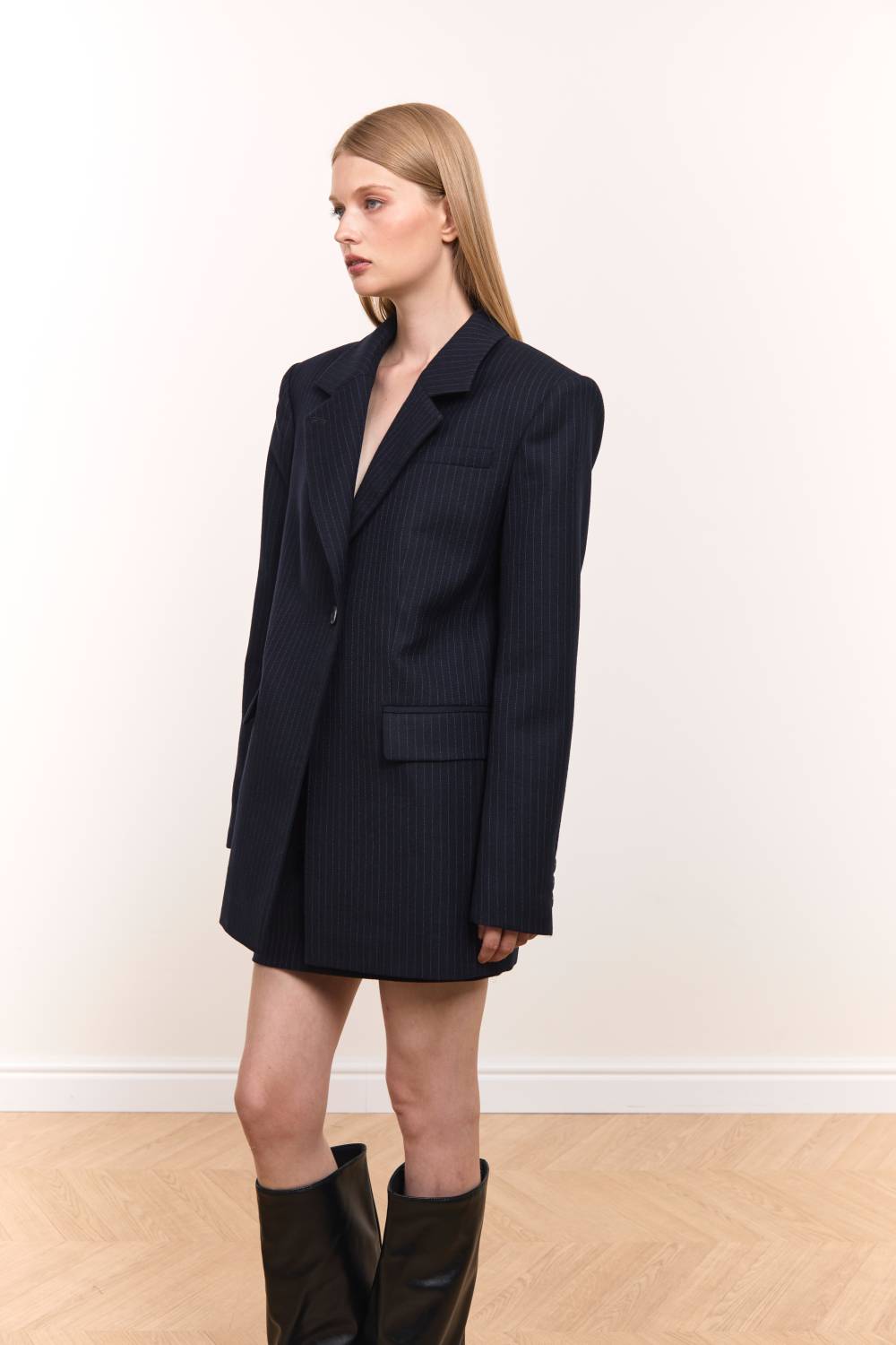 Leather-Collar Blazer13