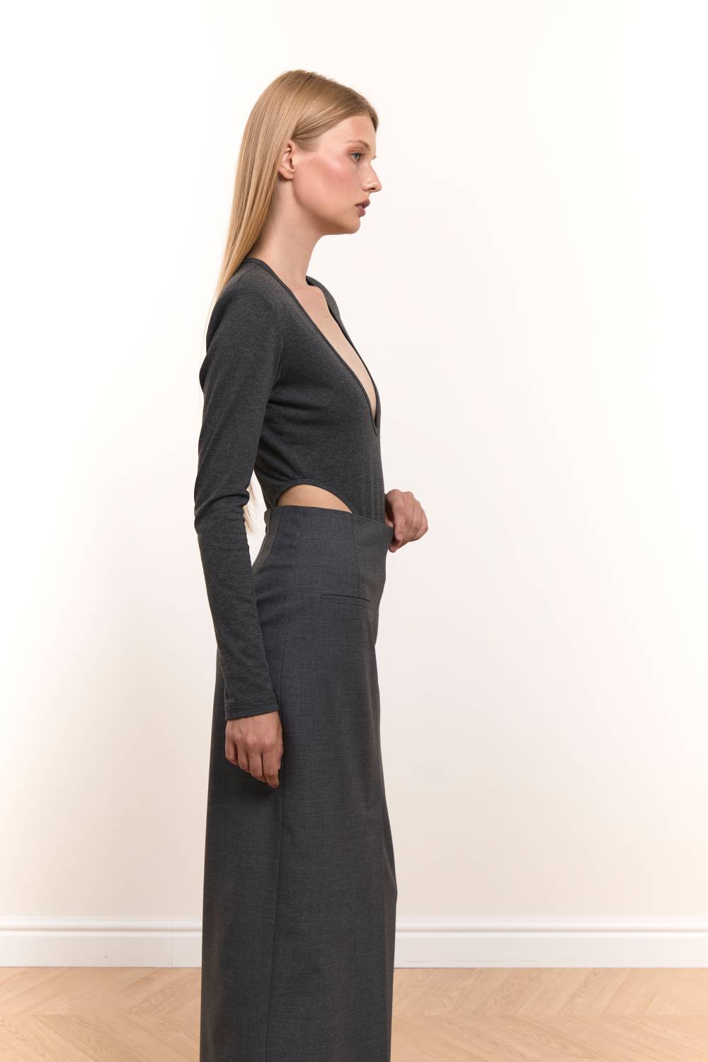 Pocket Midi Skirt in Graphite5