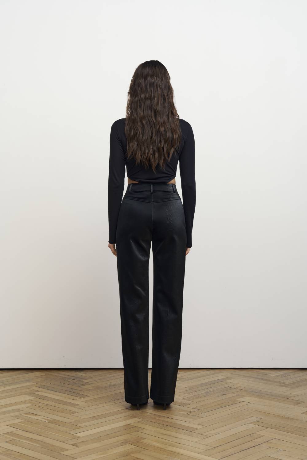 Reptile-embossed straight-leg trousers5