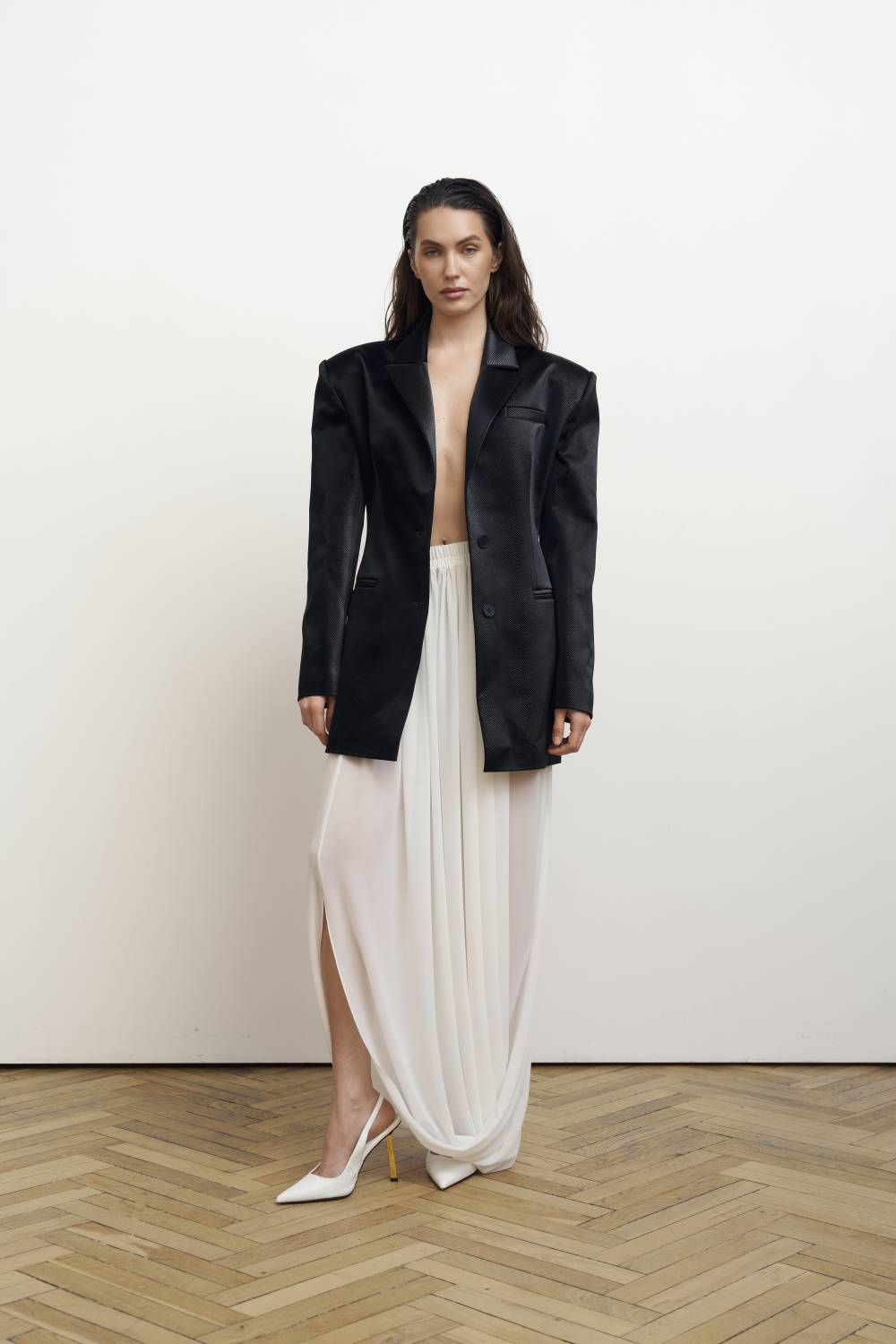 Milk balloon skirt with draping2