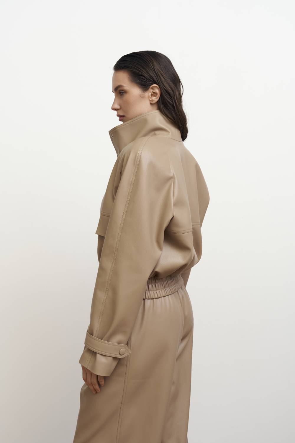Beige ecoleather bomber jacket5