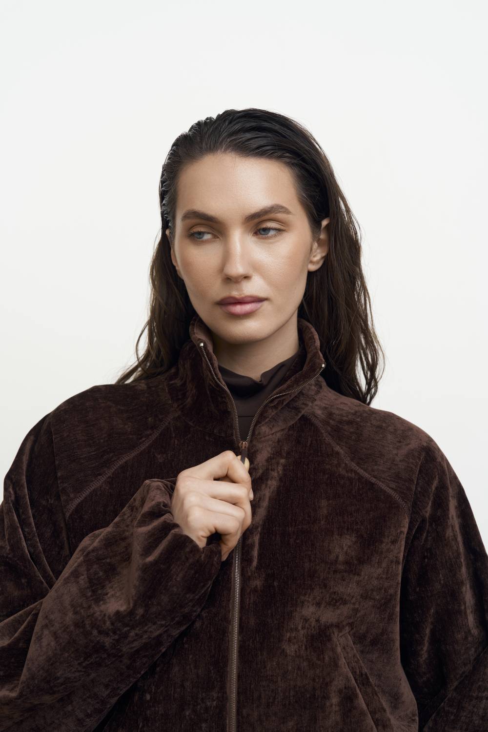 Velvet bomber jacket3