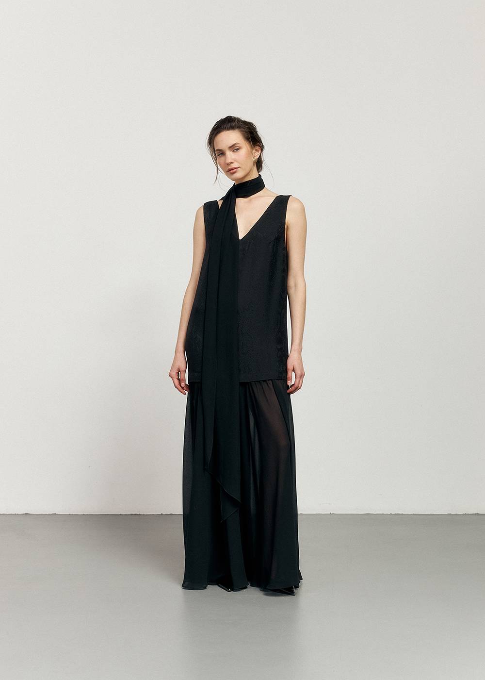 BLACK MAXI DRESS WITH REPTILES PRINT4