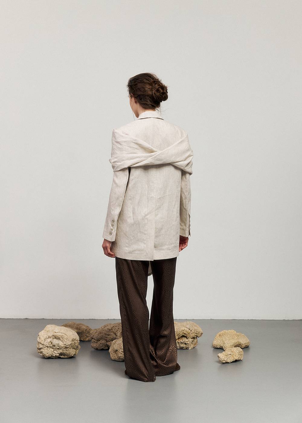 BROWN TROUSERS WITH ANIMAL LEOPARD PRINT4