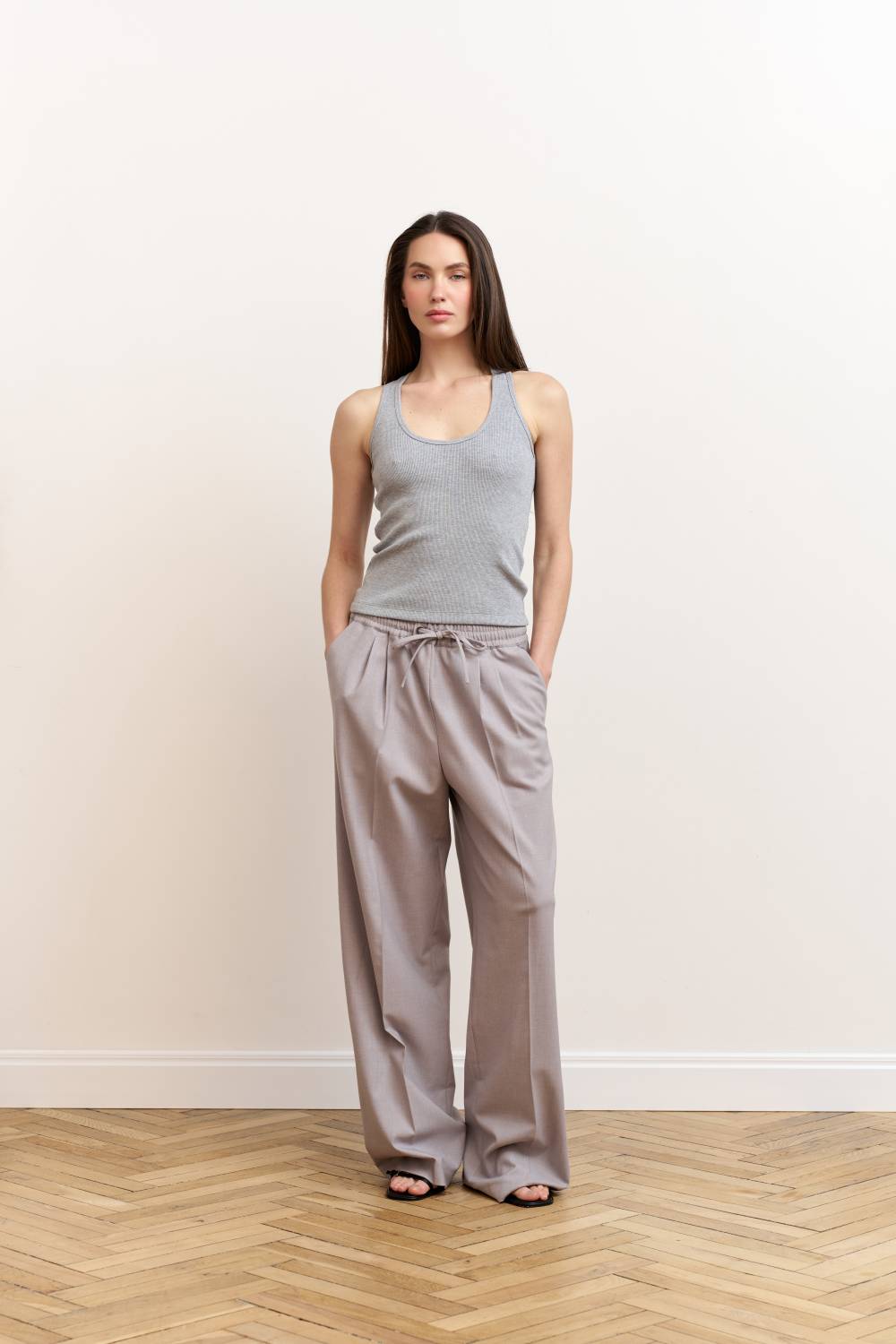 Light grey elastic waist trousers4