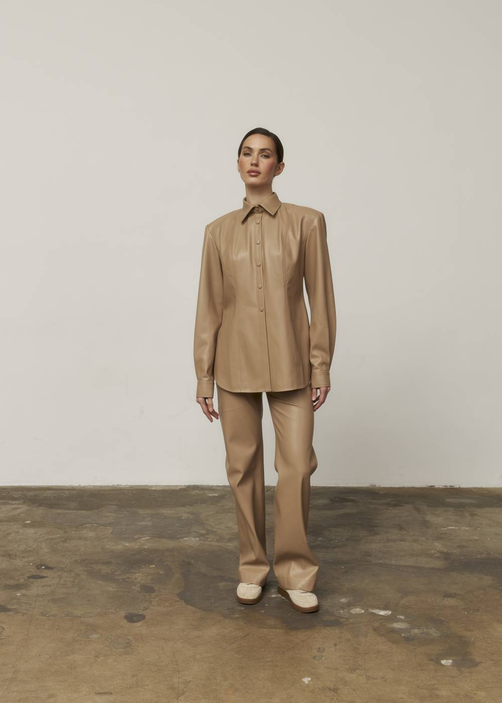 BEIGE STRAIGHT-CUT FAUX LEATHER PANTS2