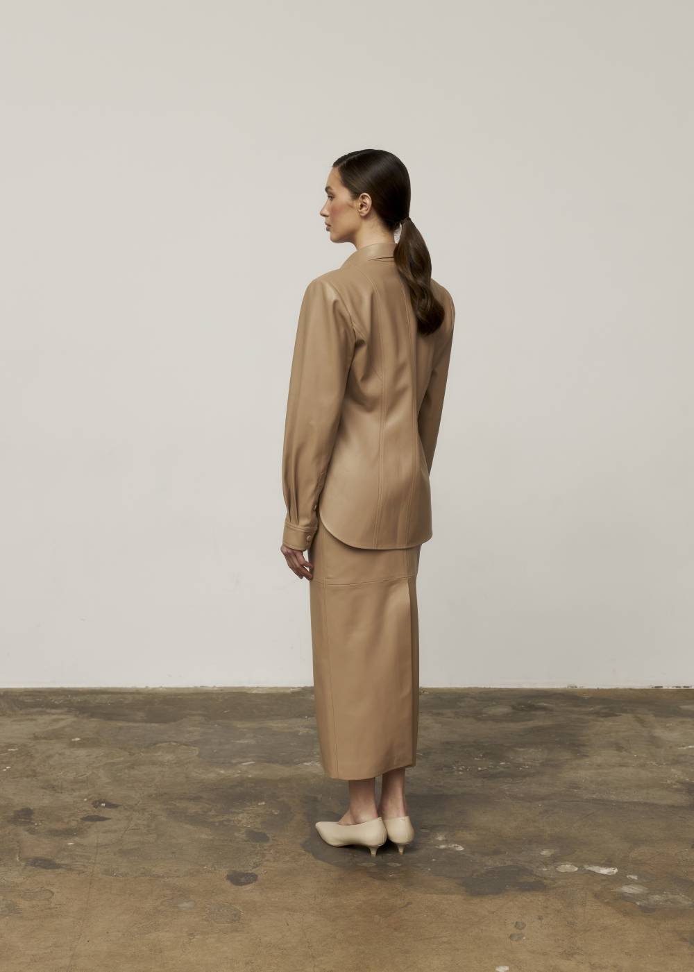 BEIGE FAUX LEATHER MIDI SKIRT4