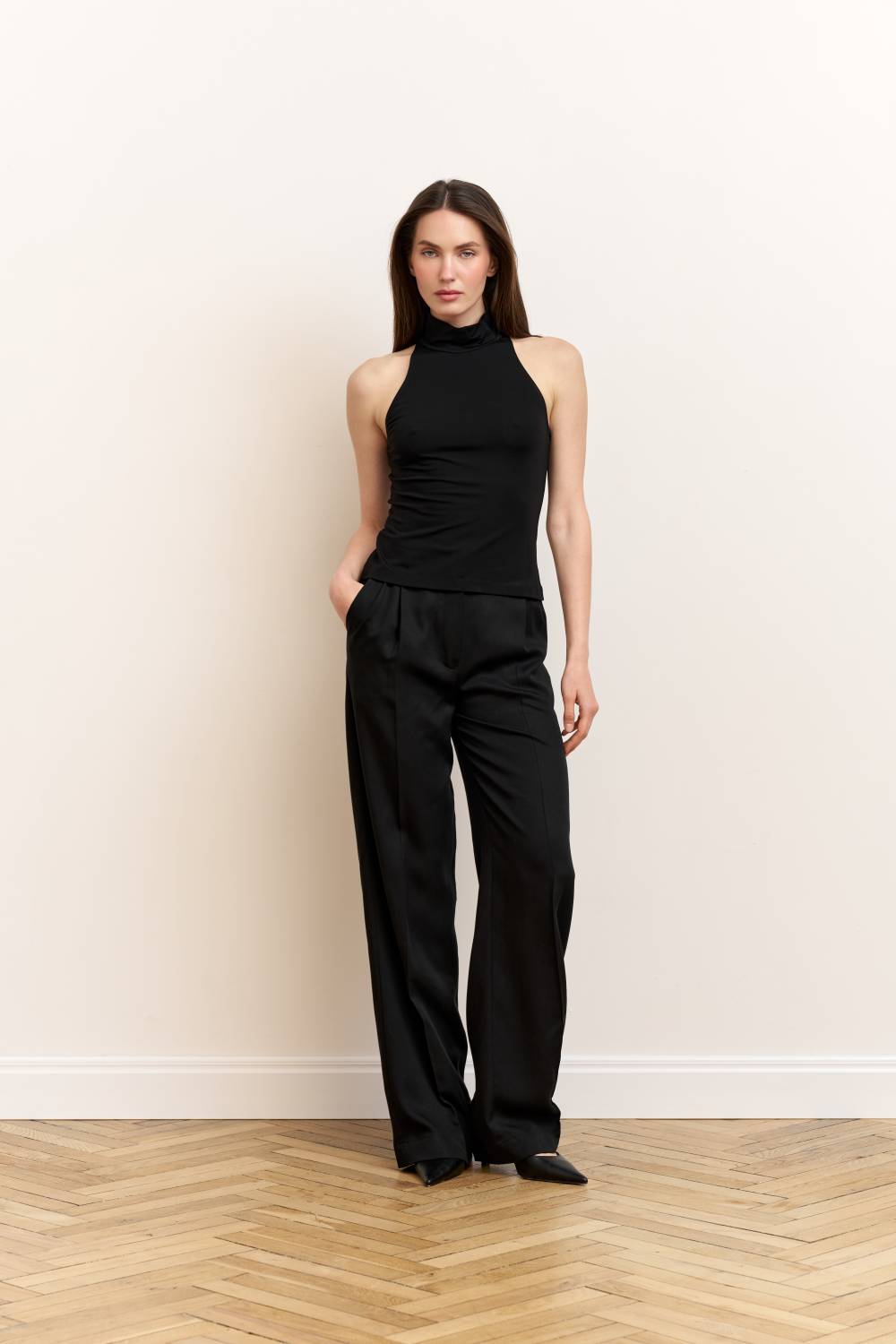 Black halter neck top 1