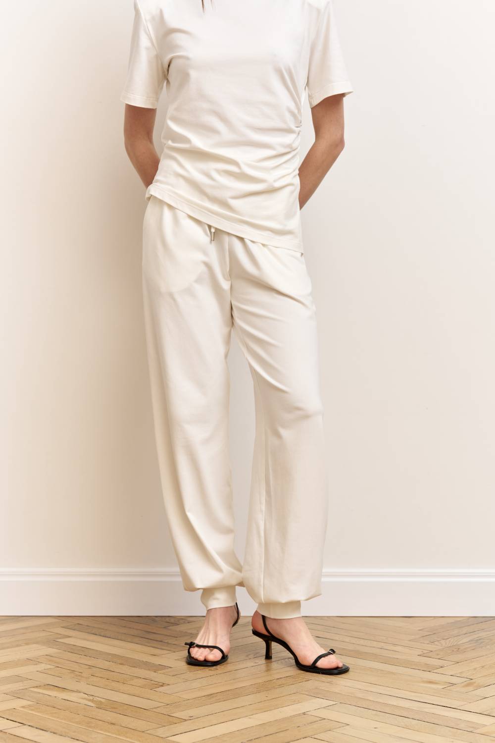 Milk knit trousers7