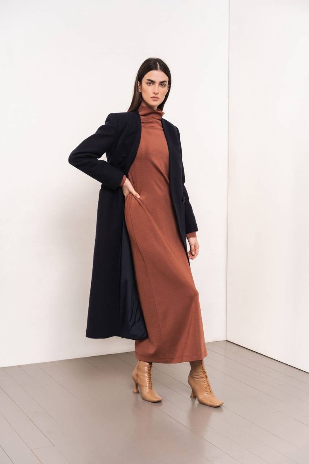 Double-breasted coat without a collar2