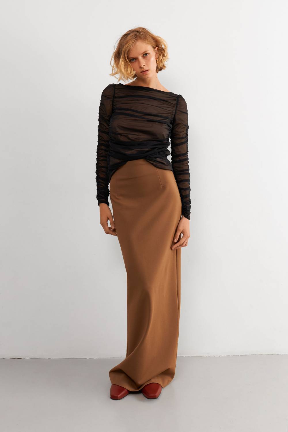 Black longsleeve with drape 3