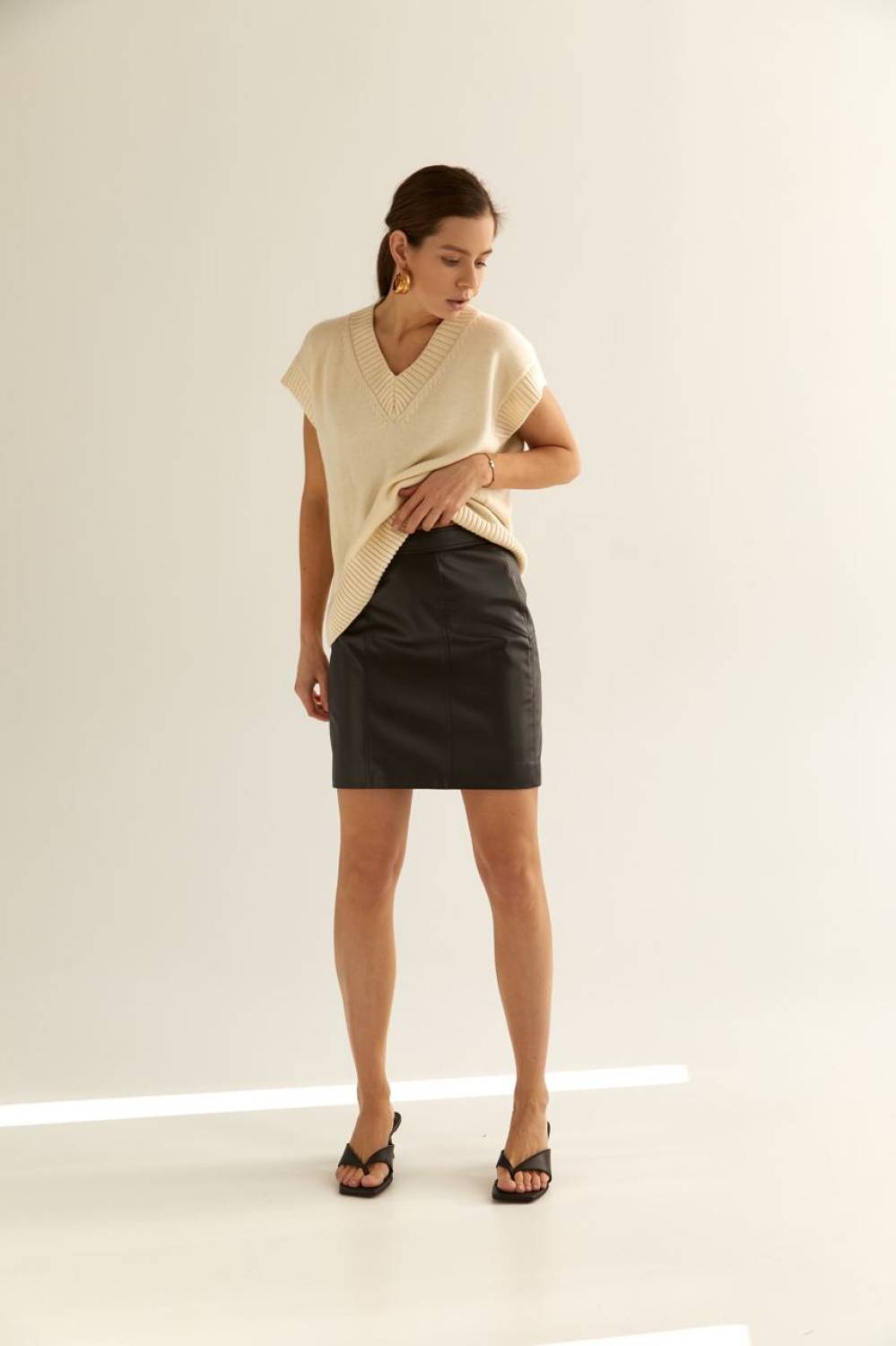 Black mini skirt 2