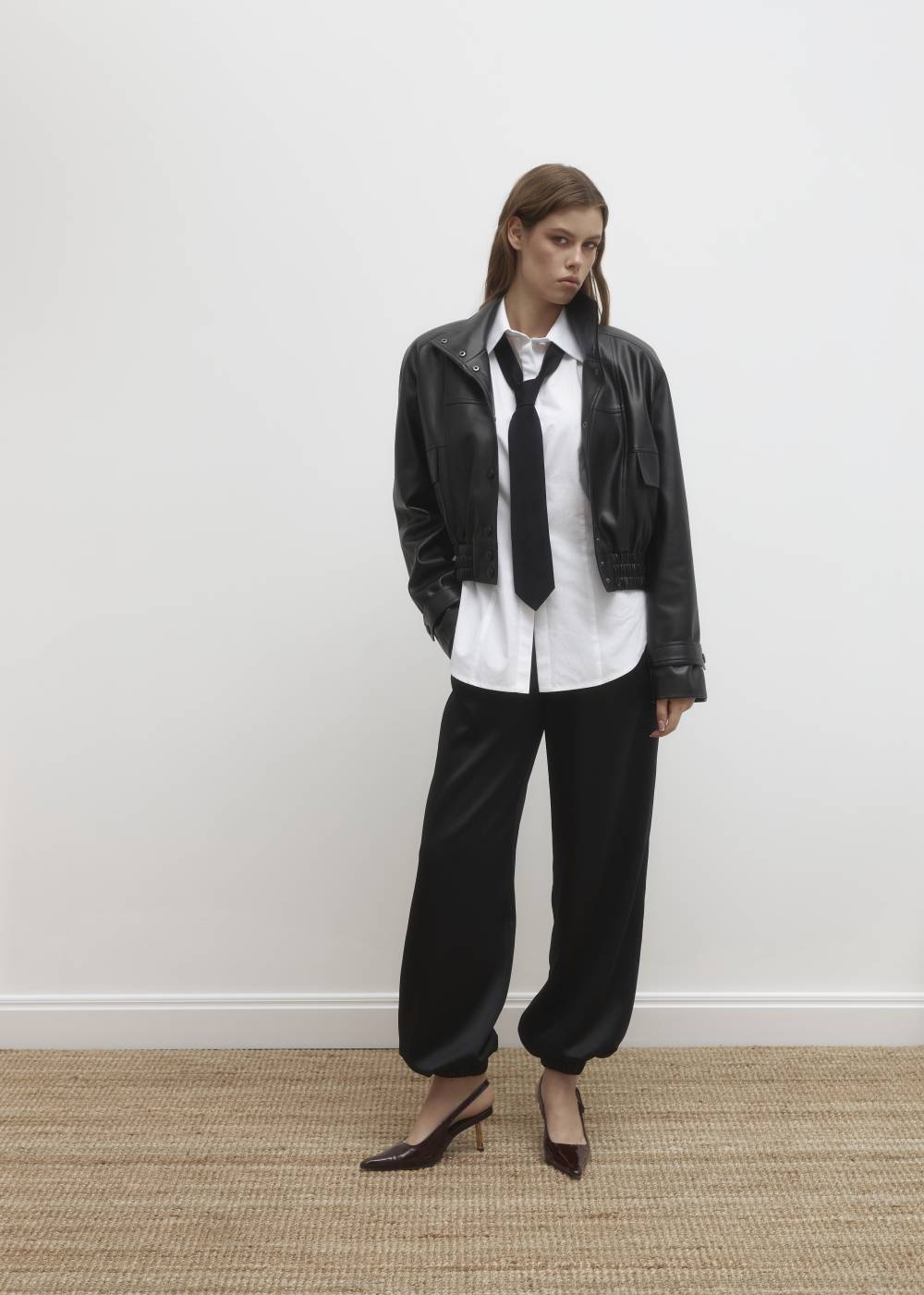Satin trousers with an elastic waistband4