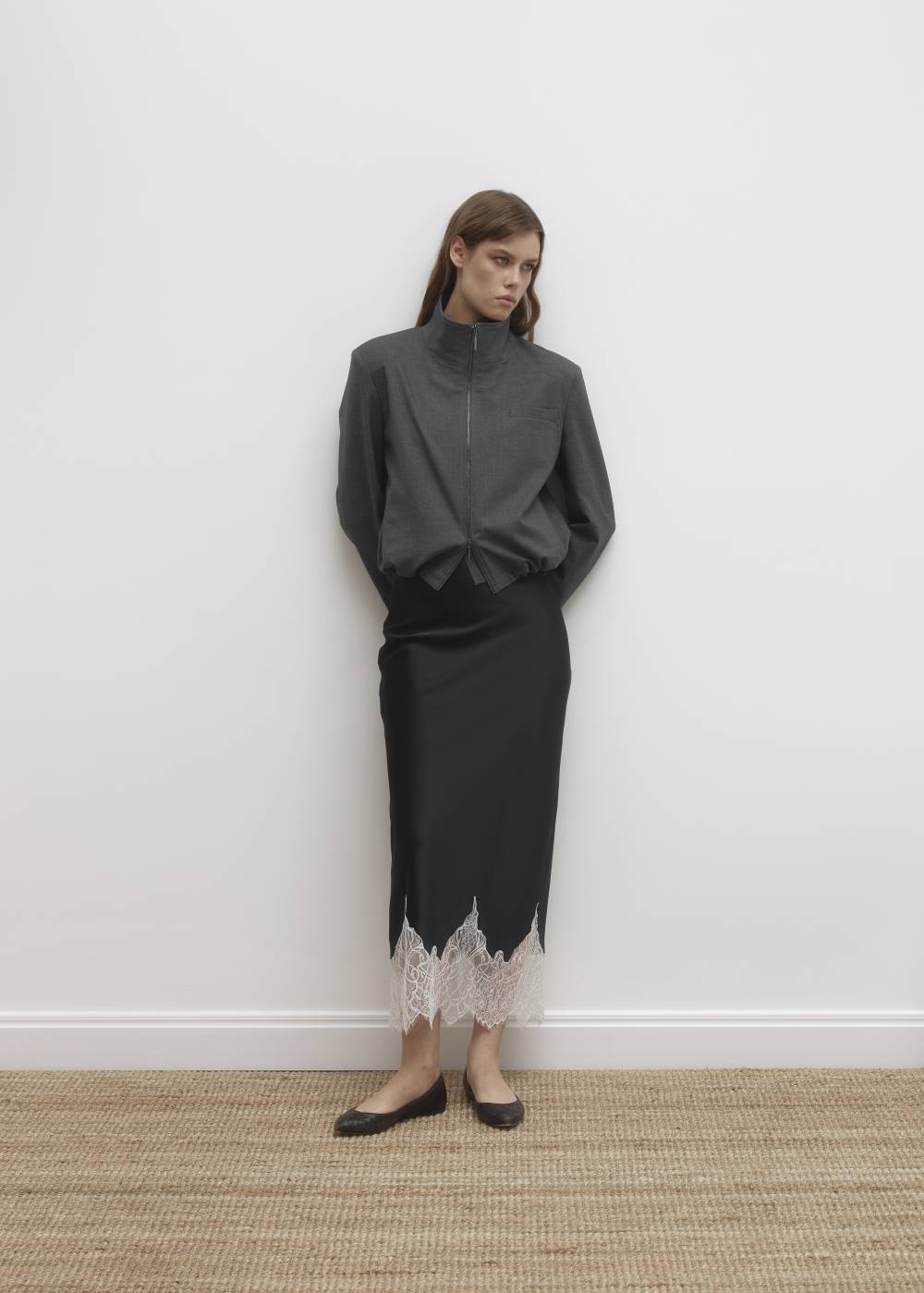 Bias-cut skirt with lace3