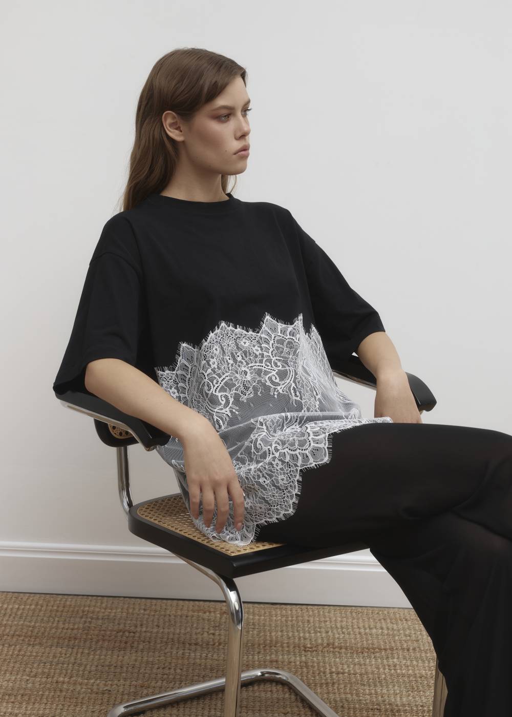 T-shirt with lace inserts4